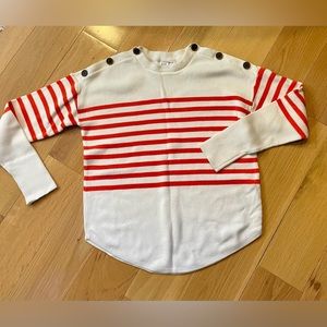 Gap Women's Large Crewneck Knit Sweater With Buttons on Shoulders.